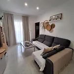 Centrico Piso A 5 Min De La Playa, Ac, Wifi Y Parking Incluido Διαμέρισμα *
